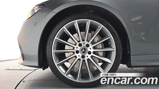 Mercedes-Benz E-Class (W213) E450 4MATIC Coupe 2021 — фото 5