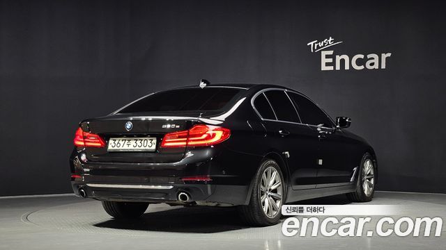 BMW 5 Series (G30) 530e Luxury 2020 — фото 2