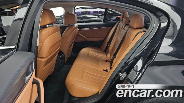 BMW 5 Series (G30) 530e Luxury 2020 — фото 26