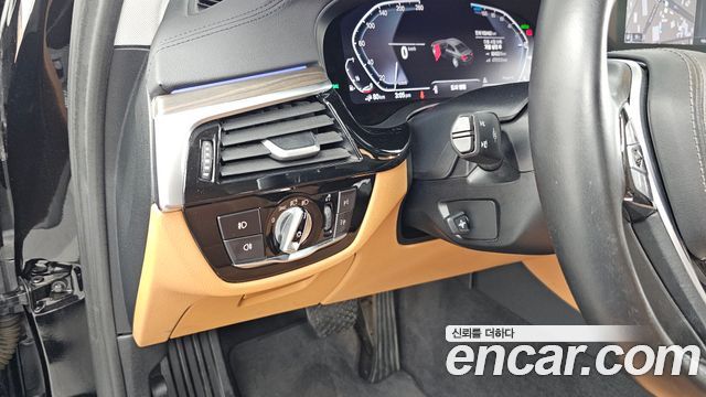 BMW 5 Series (G30) 530e Luxury 2020 — фото 28