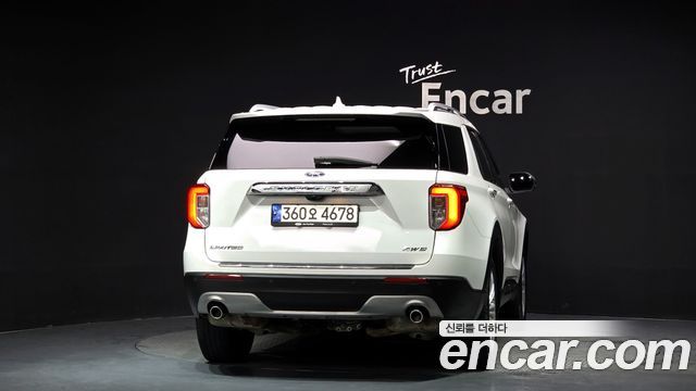 Ford Explorer (VI) 2.3 LimIted 4WD 2022 — фото 4