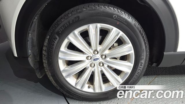 Ford Explorer (VI) 2.3 LimIted 4WD 2022 — фото 5