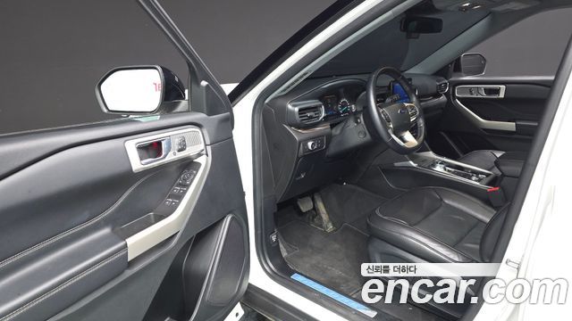 Ford Explorer (VI) 2.3 LimIted 4WD 2022 — фото 10