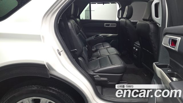 Ford Explorer (VI) 2.3 LimIted 4WD 2022 — фото 11