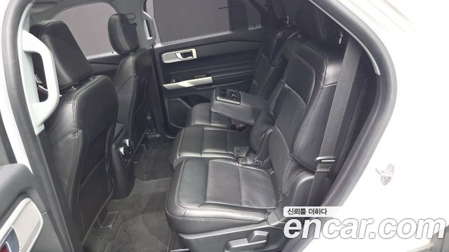 Ford Explorer (VI) 2.3 LimIted 4WD 2022 — фото 12