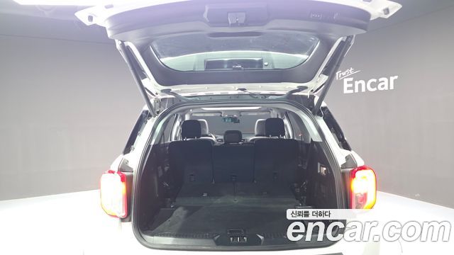 Ford Explorer (VI) 2.3 LimIted 4WD 2022 — фото 18