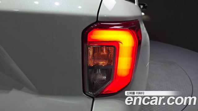 Ford Explorer (VI) 2.3 LimIted 4WD 2022 — фото 23