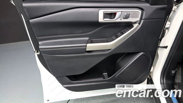 Ford Explorer (VI) 2.3 LimIted 4WD 2022 — фото 24