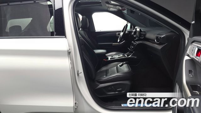 Ford Explorer (VI) 2.3 LimIted 4WD 2022 — фото 26