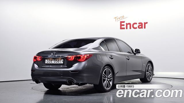 Infiniti Q50 3.5 Hybrid Essence 2015 — фото 2