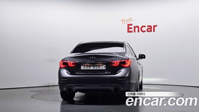 Infiniti Q50 3.5 Hybrid Essence 2015 — фото 4