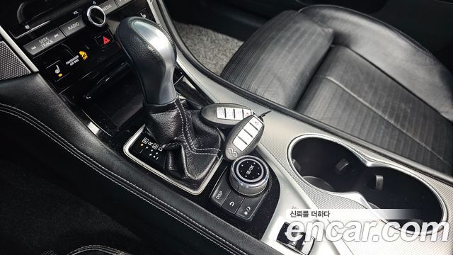 Infiniti Q50 3.5 Hybrid Essence 2015 — фото 9