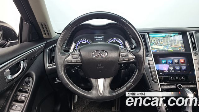 Infiniti Q50 3.5 Hybrid Essence 2015 — фото 13