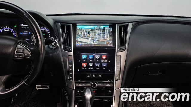 Infiniti Q50 3.5 Hybrid Essence 2015 — фото 15