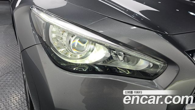 Infiniti Q50 3.5 Hybrid Essence 2015 — фото 22