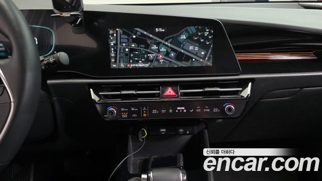 Kia Niro Prestige 2022 — фото 12
