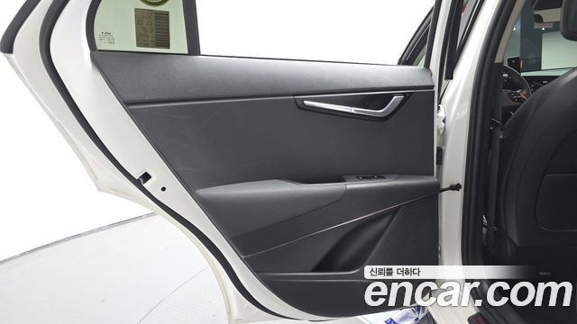 Kia Niro Prestige 2022 — фото 25