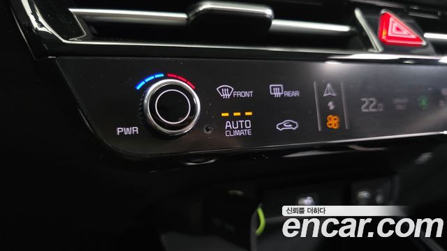 Kia Niro Prestige 2022 — фото 31