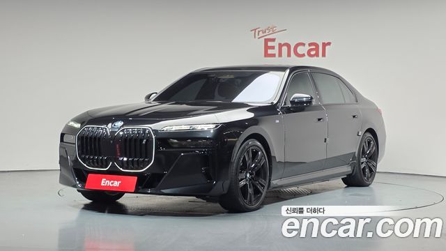 BMW i7 (G70) xDrive 60 M sport 2024 — фото 1