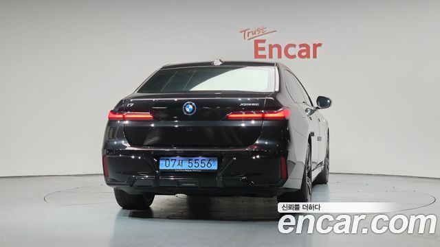 BMW i7 (G70) xDrive 60 M sport 2024 — фото 4