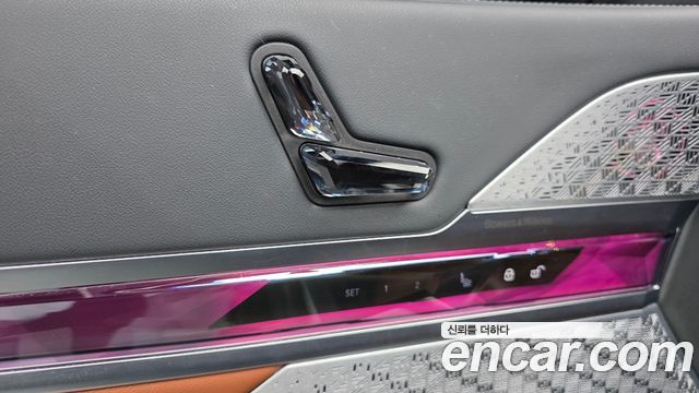 BMW i7 (G70) xDrive 60 M sport 2024 — фото 30