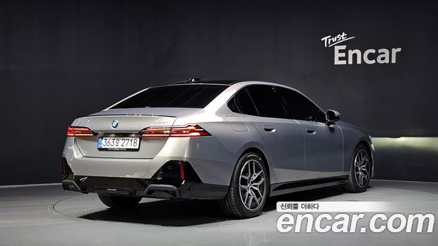 BMW 5 Series (G60) 520i Special Edition 2026 — фото 2