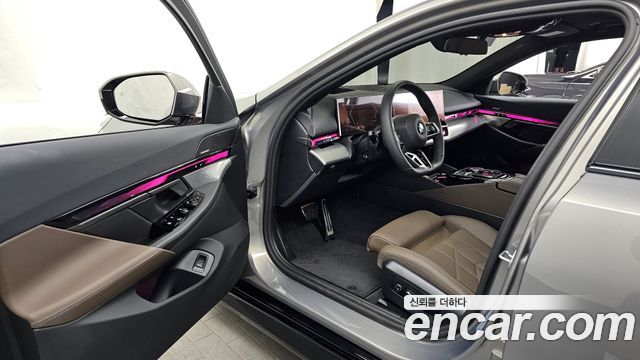BMW 5 Series (G60) 520i Special Edition 2026 — фото 10