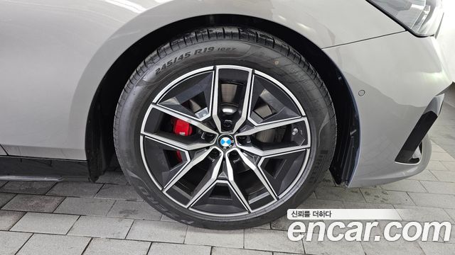 BMW 5 Series (G60) 520i Special Edition 2026 — фото 21