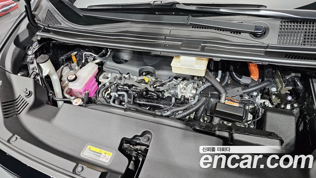 Toyota Alphard (IV) 2.5 HEV Executive AWD 2024 — фото 6