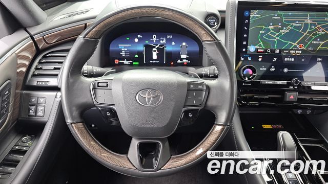 Toyota Alphard (IV) 2.5 HEV Executive AWD 2024 — фото 13