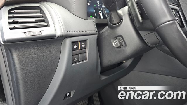 Toyota Alphard (IV) 2.5 HEV Executive AWD 2024 — фото 19