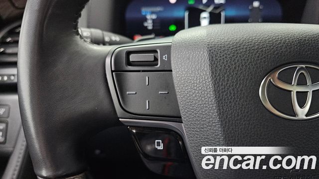 Toyota Alphard (IV) 2.5 HEV Executive AWD 2024 — фото 29