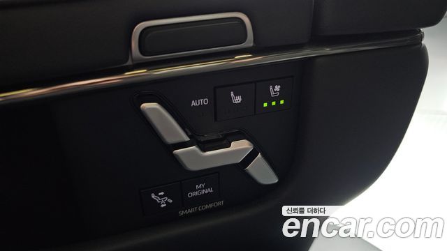 Toyota Alphard (IV) 2.5 HEV Executive AWD 2024 — фото 35