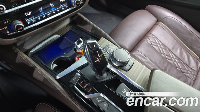 BMW 5 Series (G30) 530i xDrive M Sport Package Plus 2017 — фото 9