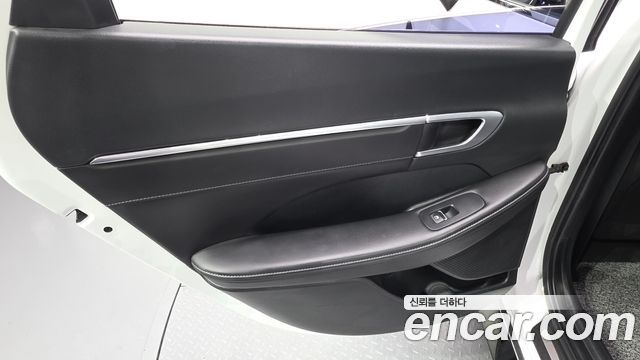 Hyundai Sonata (DN8) 2.0 Premium Plus 2022 — фото 25