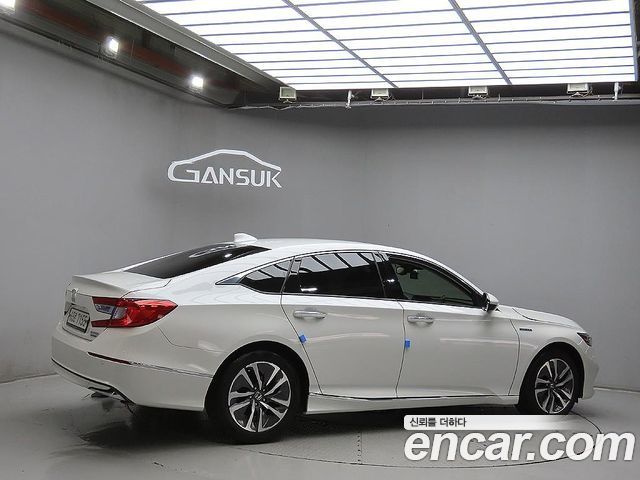 Honda Accord (X) 2.0 Hybrid Touring 2019 — фото 4