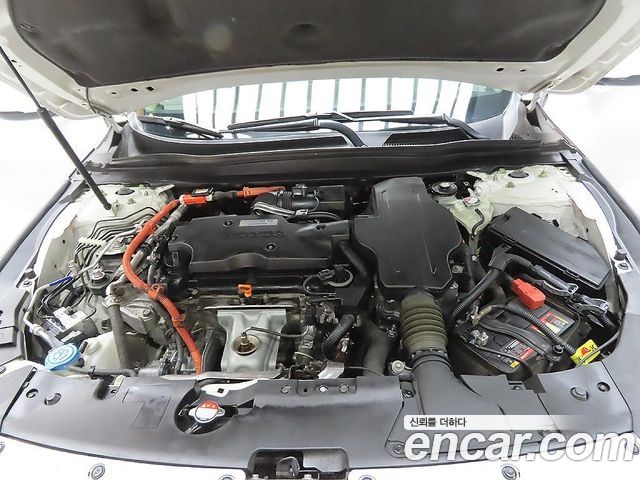 Honda Accord (X) 2.0 Hybrid Touring 2019 — фото 6
