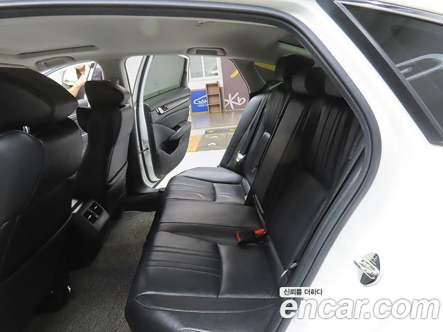 Honda Accord (X) 2.0 Hybrid Touring 2019 — фото 10