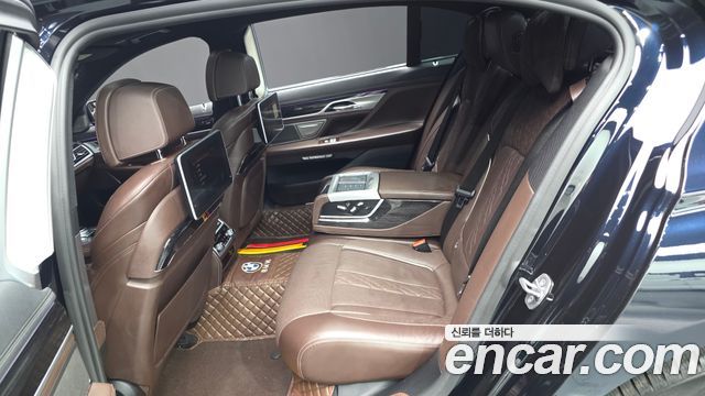 BMW 7 Series (G11) 730Ld xDrive M Sport 2018 — фото 12