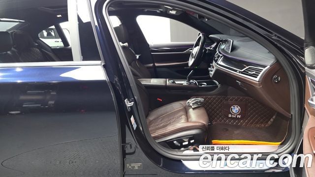 BMW 7 Series (G11) 730Ld xDrive M Sport 2018 — фото 26