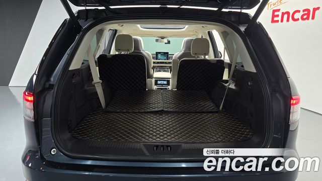 Lincoln Aviator (II) 3.0 Black Label AWD 2022 — фото 37