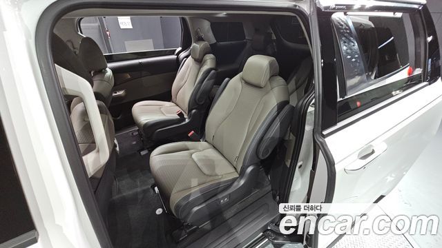 Kia Carnival (IV) HEV 9seater Signature 2025 — фото 15