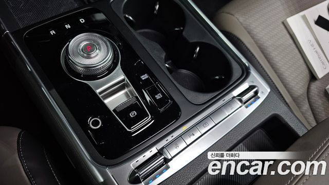 Kia Carnival (IV) HEV 9seater Signature 2025 — фото 38