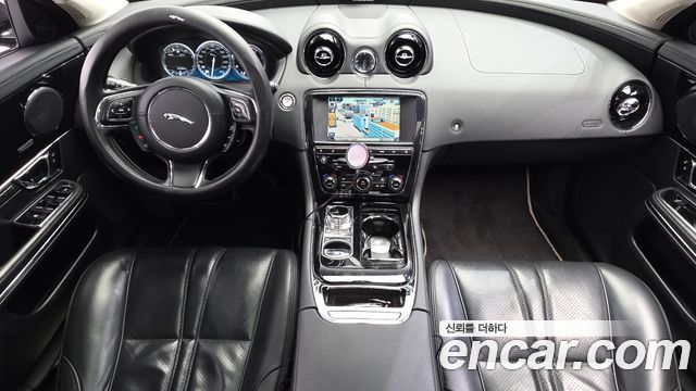 Jaguar XJ 3.0D Premium Luxury SWB X351 2014 — фото 7