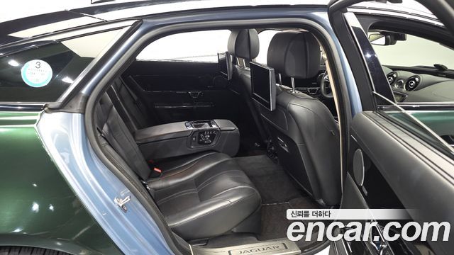 Jaguar XJ 3.0D Premium Luxury SWB X351 2014 — фото 11