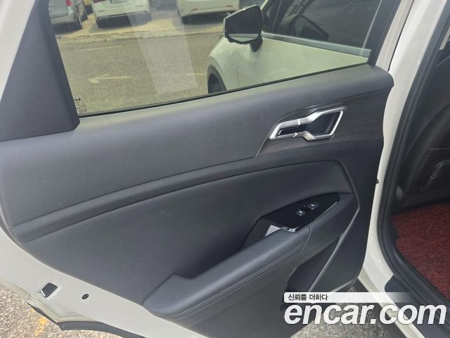 Kia Sportage (V) Diesel 2.0 2WD Signature 2022 — фото 19