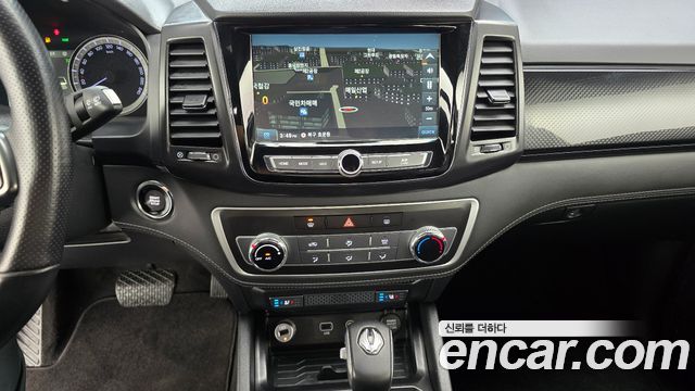 KG Mobility (SsangYong) Rexton Sports Khan Diesel 2.2 2WD Prestige Special (5-Link) 2020 — фото 14