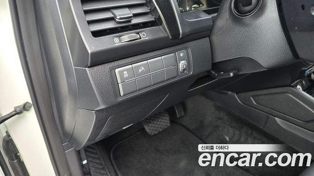 KG Mobility (SsangYong) Rexton Sports Khan Diesel 2.2 2WD Prestige Special (5-Link) 2020 — фото 20