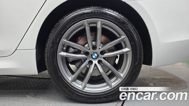 BMW 5 Series (G30) 520d M Sport package 2018 — фото 21