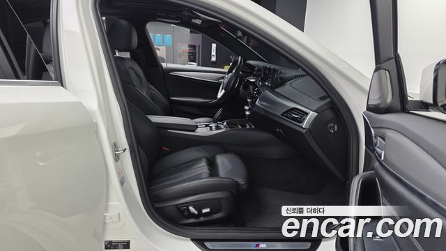 BMW 5 Series (G30) 520d M Sport package 2018 — фото 26